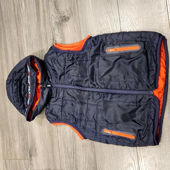 Zara Other - EUC Zara Boys Collection Boys sz 8/9 Puffer Vest w/hoodie 100% polyester
